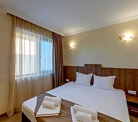 Pautalia Hotel 3*